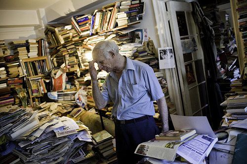 Seeing through the clutter. Though his landlord has tried to evict him many times over the past 40 years, Steve Fybish, 70, has endured in his Upper West Side apartment. A weather historian and substitute teacher, Fybish passes his time playing the violin and thinking of his late wife, whose ashes lie in an urn somewhere amid the books and papers. Each year the National Association of Professional Organizers receives an estimated 10,000 calls from clutter victims desperate for someone to help them create order out of chaos. 
